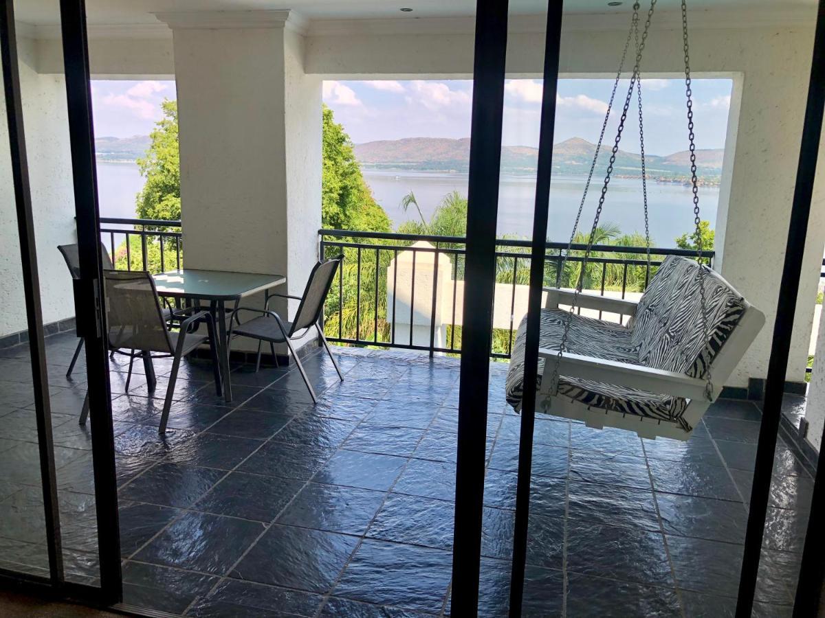 Kosmos Lodge Hartbeespoort Kültér fotó