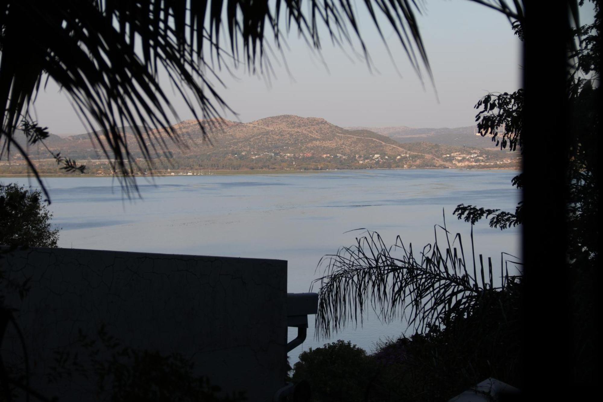 Kosmos Lodge Hartbeespoort Kültér fotó