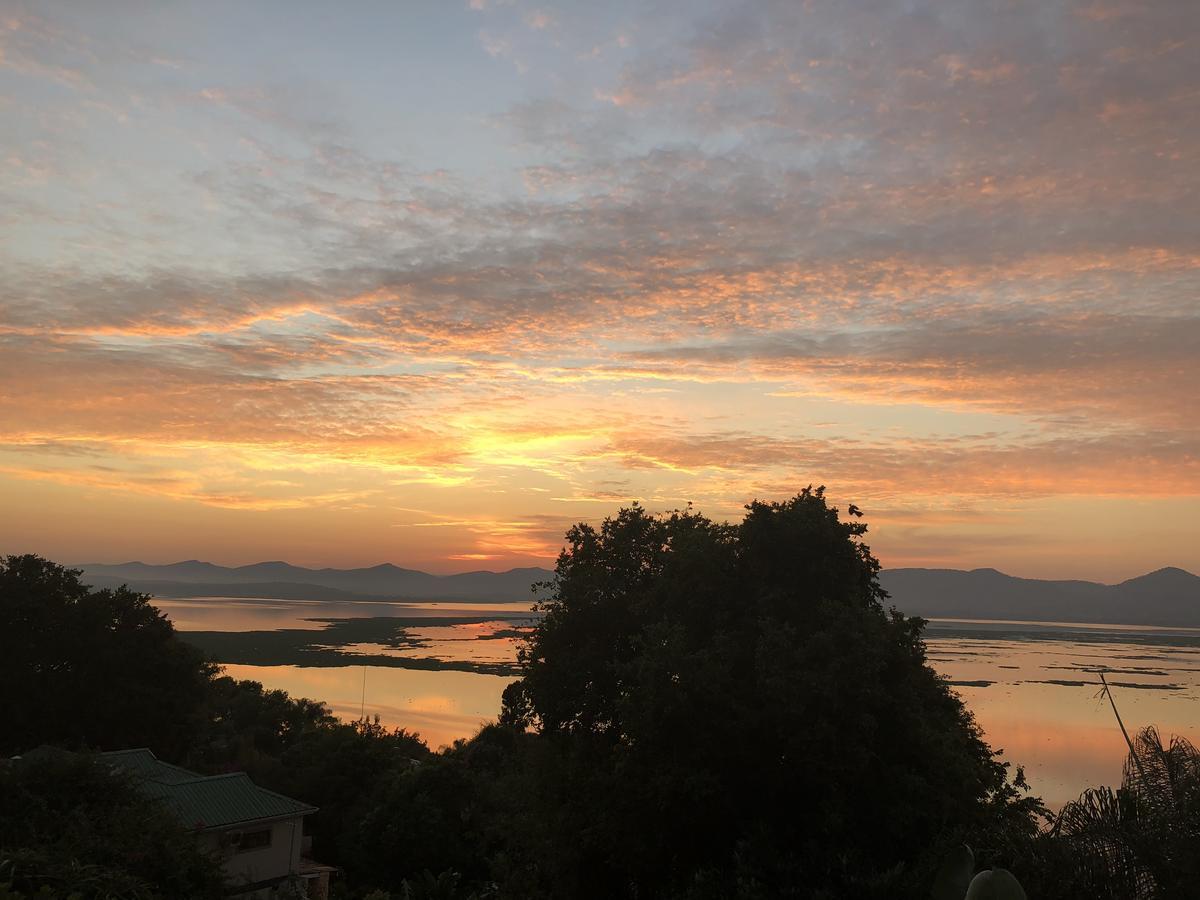 Kosmos Lodge Hartbeespoort Kültér fotó