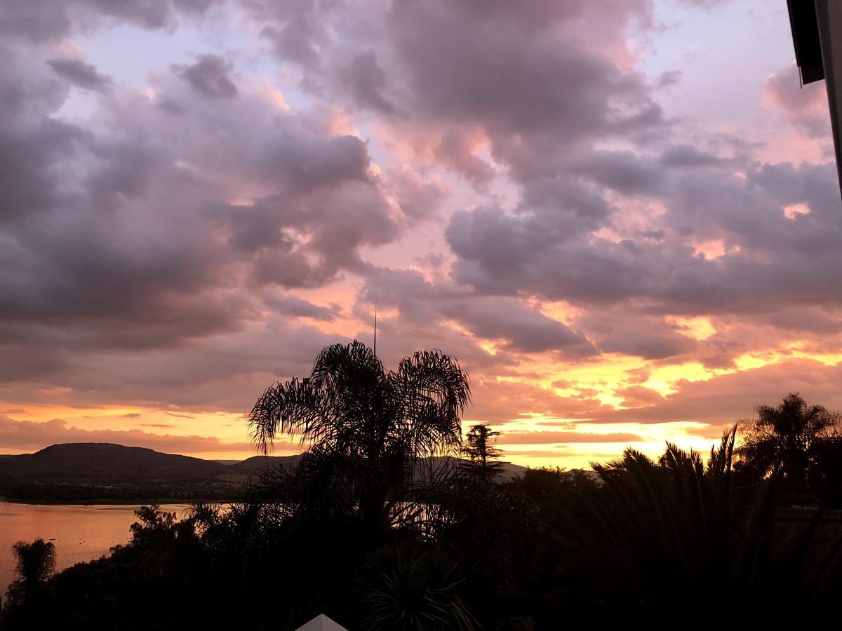 Kosmos Lodge Hartbeespoort Kültér fotó